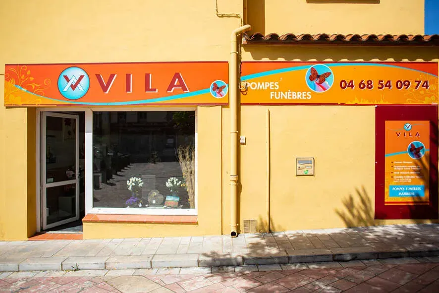 Façade de l'agence de pompes funèbres Vila située à Bages.
